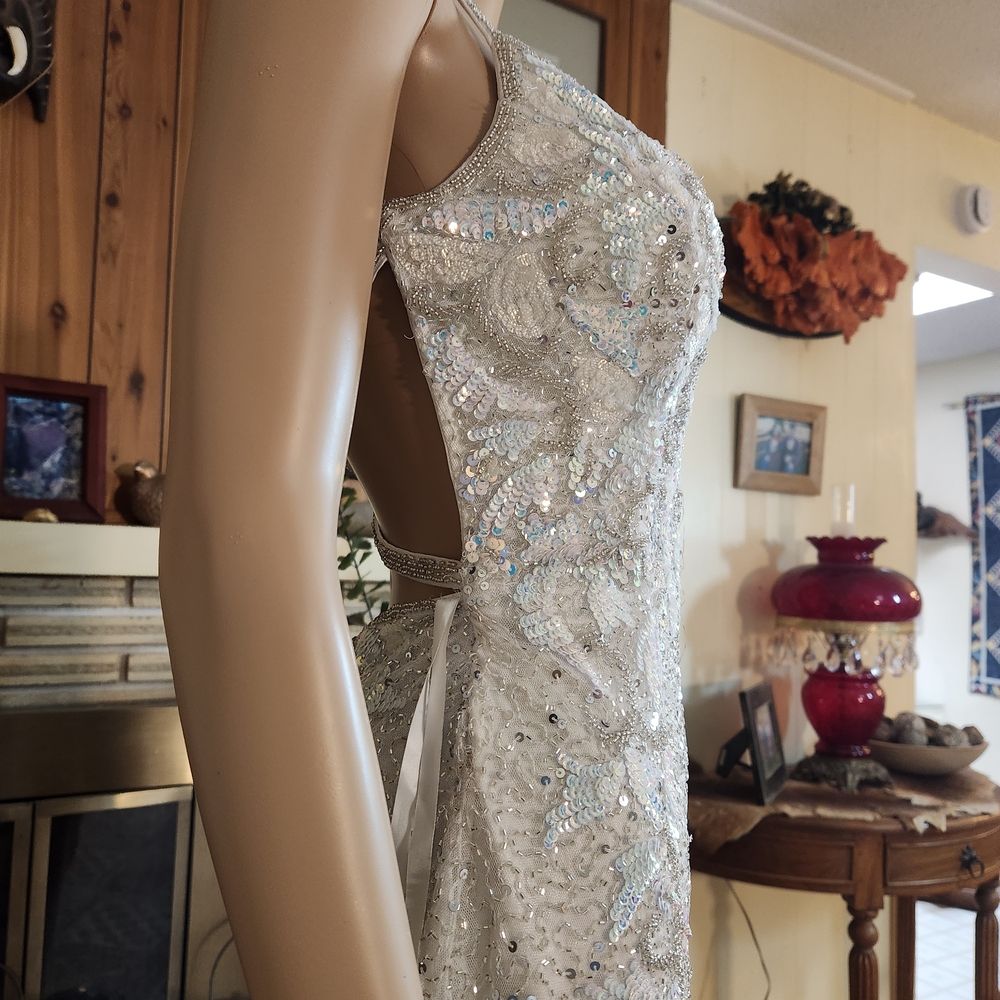 Sequin Embellished White Mini Dress with Spaghetti Straps - Picture 7 of 15